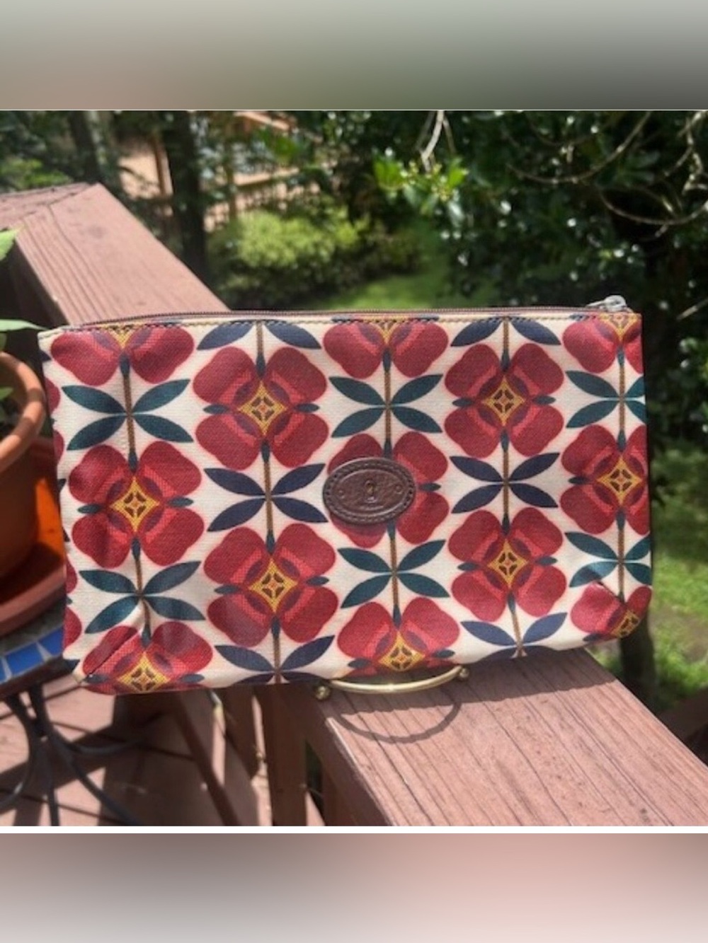 FOSSIL Key-Per Coated Canvas Flower Large Zipper CLUTCH BAG 11W X 6.5H
